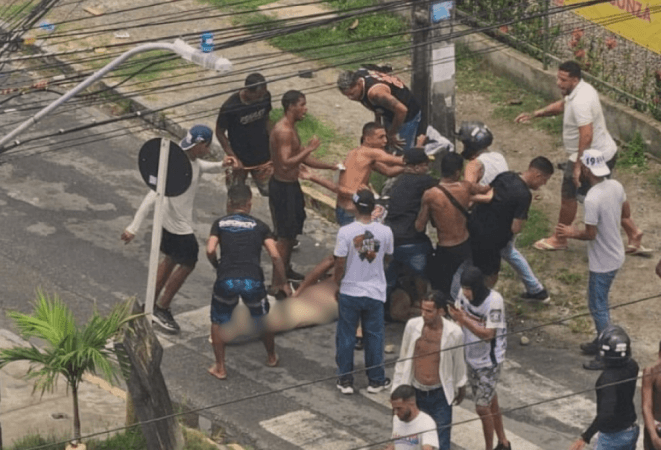 Sport e Santa Cruz são punidos com cinco jogos sem torcida após cenas de guerra nas ruas do Recife