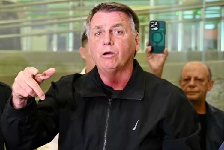 Bolsonaro elogia Hugo Motta e diz que anistia do 8/1 não é política, mas humanitária