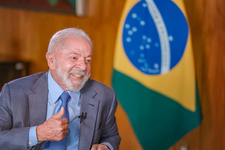 Lula estuda dar mais força e espaço ao centrão dentro do governo