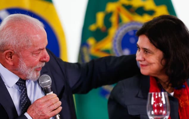 Lula adia início da reforma com indefinição na articulação política e deve falar com Nísia na terça
