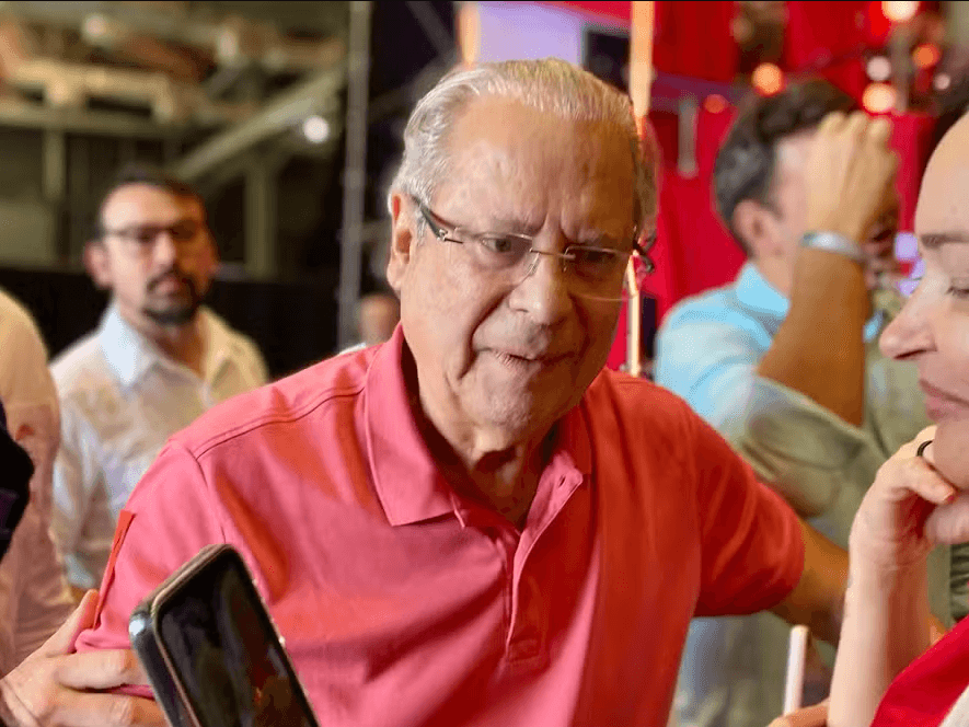 ‘Críticos dizem que os mensaleiros querem voltar; nós nunca saímos', diz José Dirceu