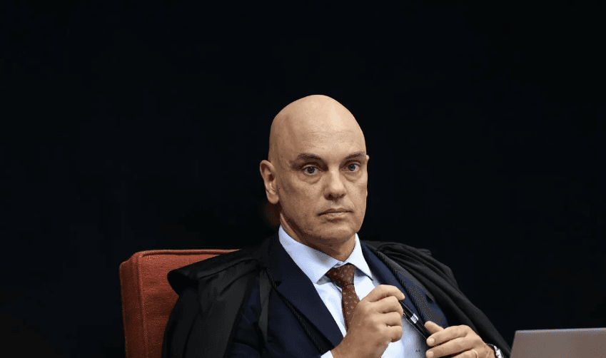 Moraes defende “interpretar” leis atuais para punir crimes em redes sociais