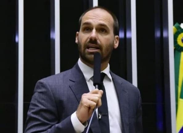 PT quer cassar Eduardo Bolsonaro por denunciar Moraes nos EUA