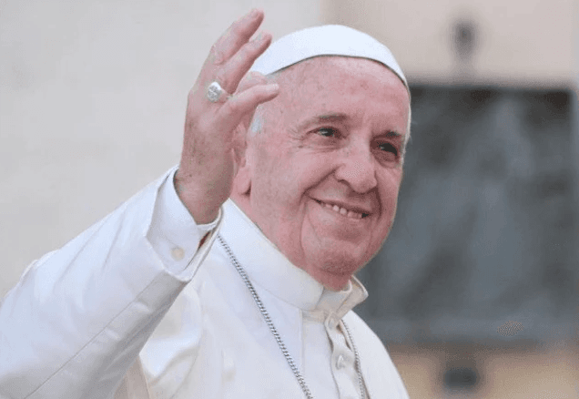 Papa Francisco apresenta boa resposta a tratamento, indica fonte
