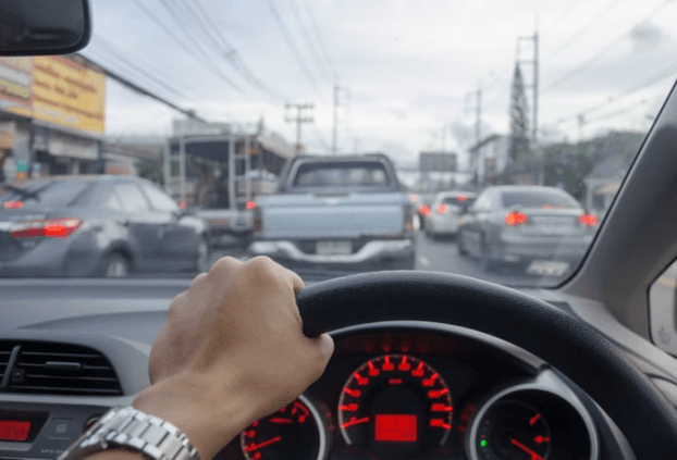 Aposta de Lula, PL dos motoristas de app completa 1 ano “estacionado”