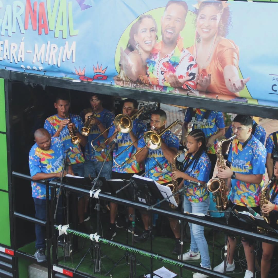 Ceará-Mirim dá início ao Carnaval com grande festa e multidão nas ruas
