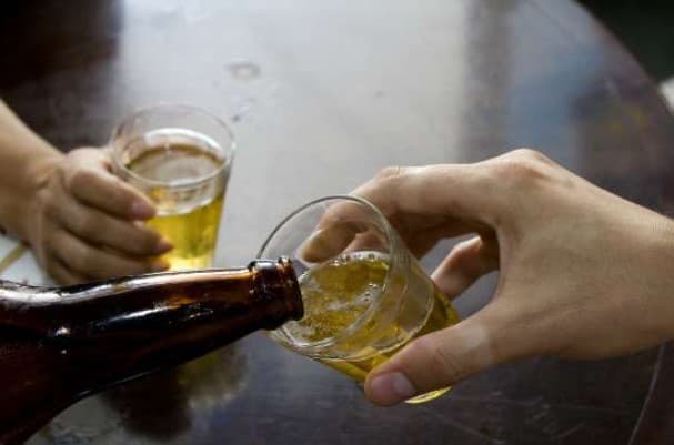 Gastos públicos para tratar problemas de saúde decorrentes do álcool atingem R$ 1,1 bilhão por ano