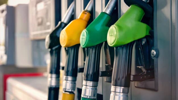 Petrobras anuncia redução de R$ 0,17 no preço do litro do diesel para distribuidoras