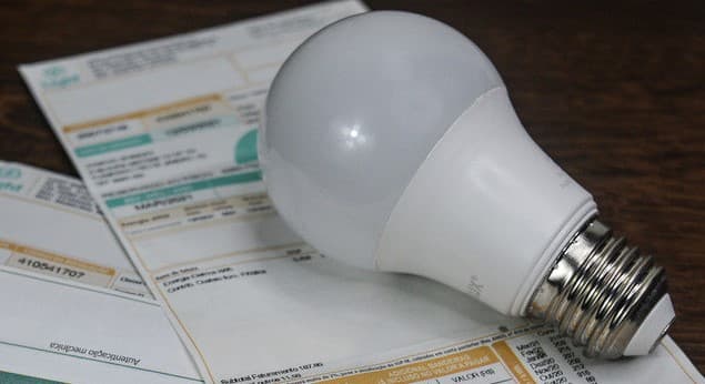 Aneel mantém bandeira verde para março e conta de luz segue sem taxa extra
