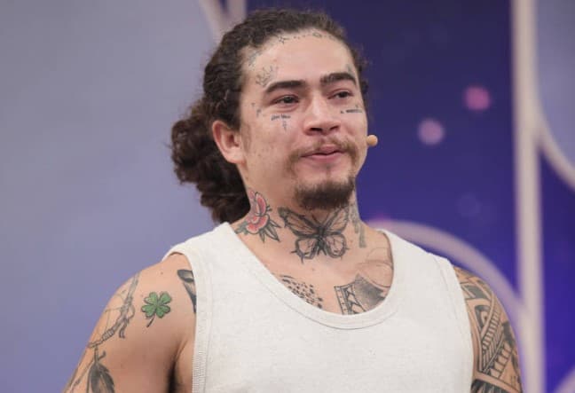 Pai de Whindersson atualiza saúde do filho, internado voluntariamente para cuidar da saúde mental