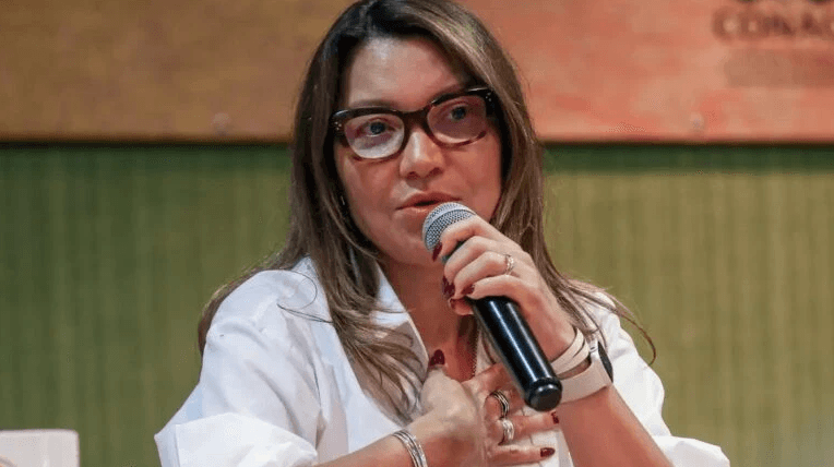 Janja defende regulamentação das redes após morte de criança