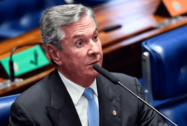Moraes determina prisão imediata do ex-presidente Fernando Collor por corrupção