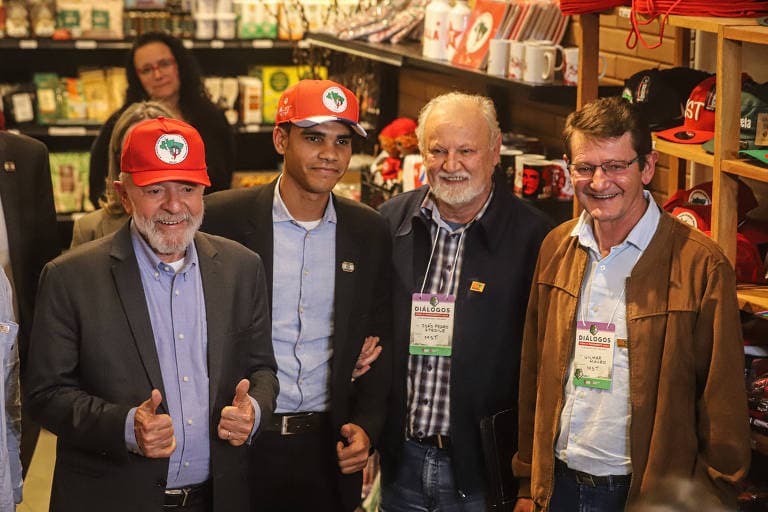 MST pressiona Lula com Abril Vermelho após acenos do petista, e governo fica na mira do agro