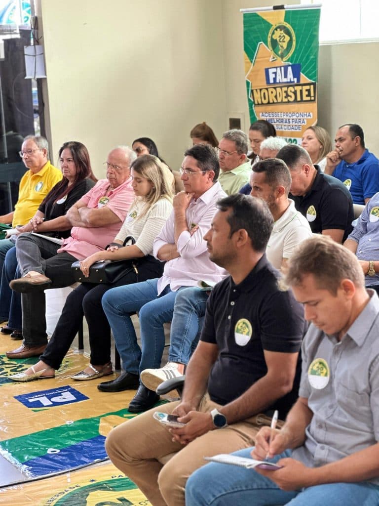 Lideranças do Médio Oeste participam do segundo dia de oficinas do Rota 22 em Patu