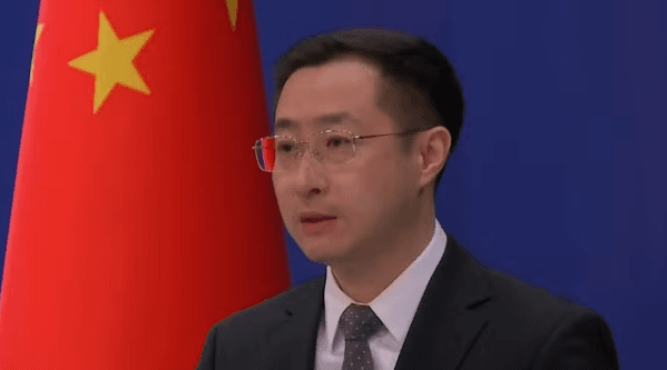 China diz que guerra tarifária ‘não tem vencedor' e que vai ‘revidar até o fim' se Trump insistir