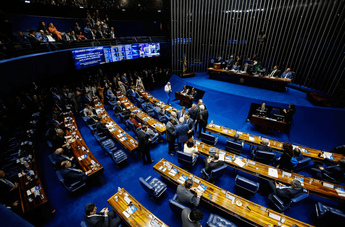 Projeto que limita supersalários analisado no Senado aumenta gastos em R$ 3,4 bi, em vez de reduzir