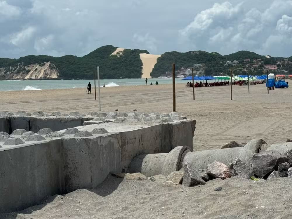 Ibama volta a ser responsável por fiscalizar engorda da praia de Ponta Negra em Natal