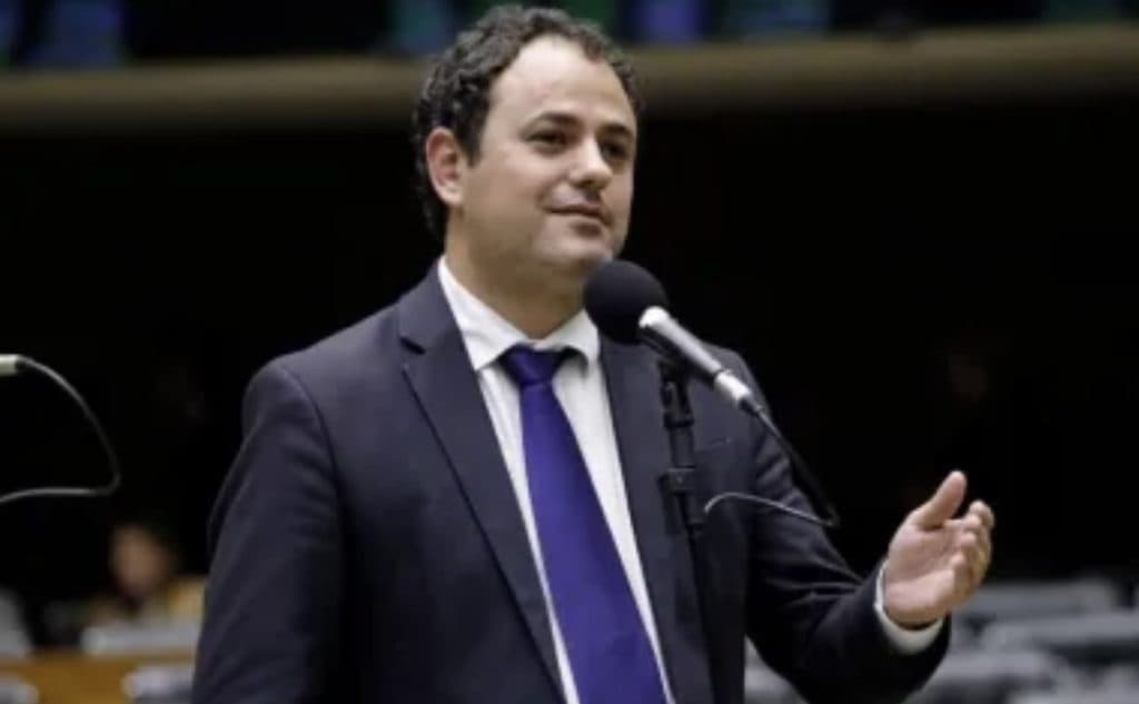 Deputado Glauber Braga apresenta recurso contra cassação de mandato à CCJ
