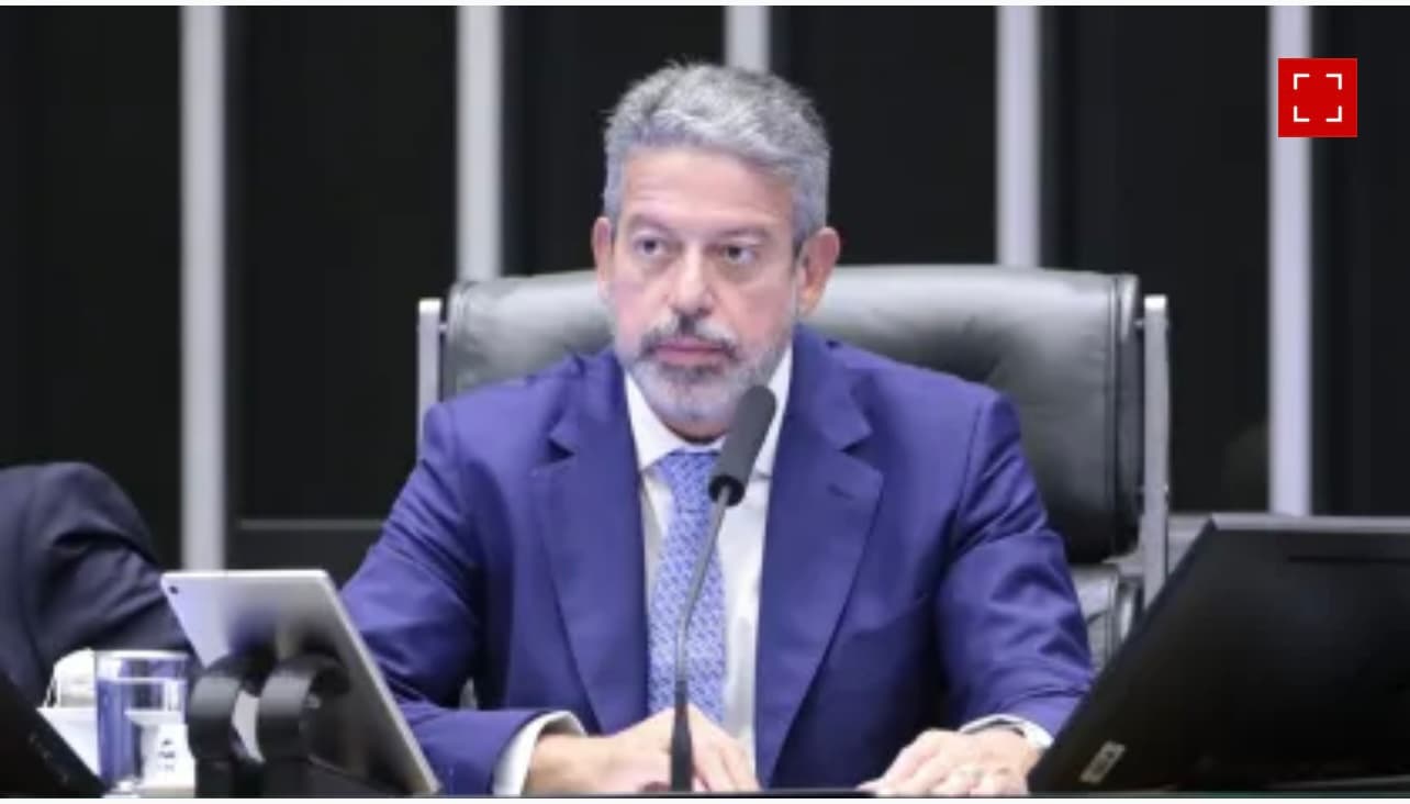 Hugo oficializa Lira como relator do projeto de isenção do IR até R$ 5 mil