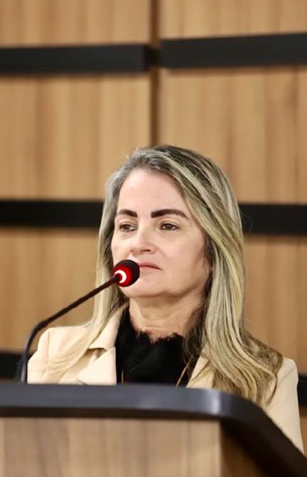 Crise Política em Patu: Vereadora denuncia favorecimentos em contratos e na ocupação de cargos na Gestão Municipal