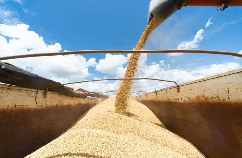 Financial Times avalia que guerra tarifária entre EUA e China pode ser ‘bênção’ para o agro brasileiro