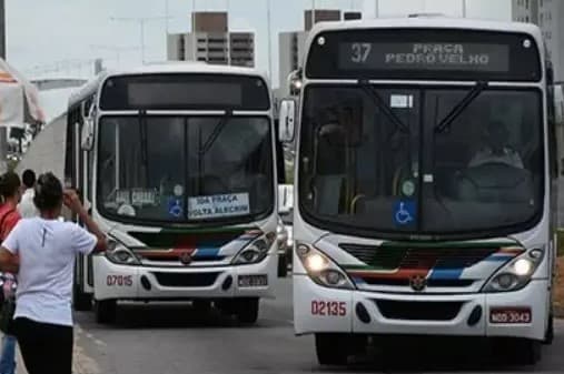 Arrastão em ônibus: estudante tem arma apontada para o rosto durante assalto em Natal