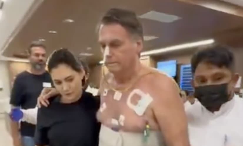 Bolsonaro tem boa evolução clínica e segue sem dor, diz boletim médico