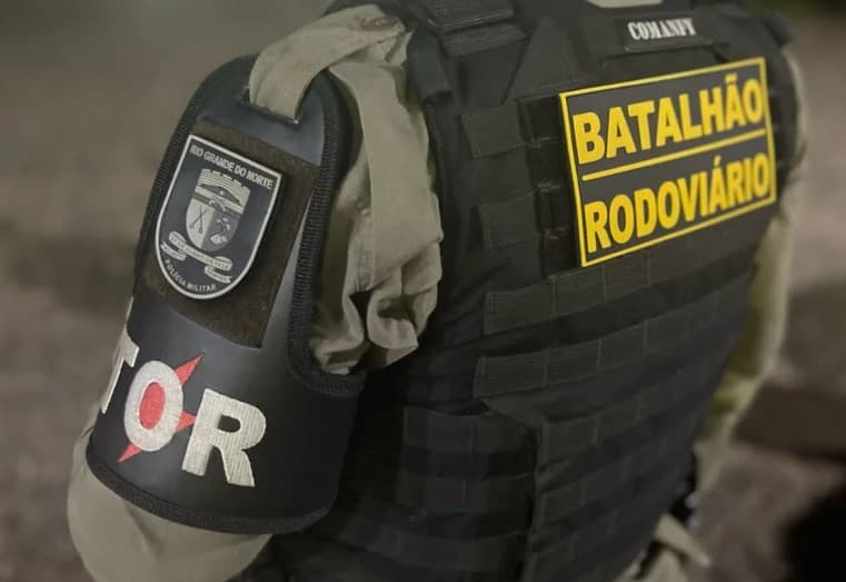 Motorista é preso após tentar subornar policiais com R$ 300 em Natal