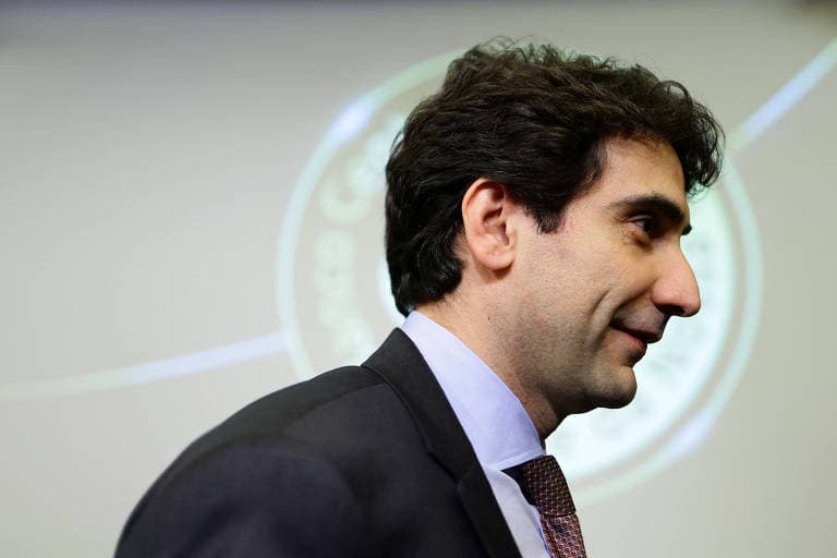 Presidente do BC, Galípolo foi pego de surpresa e é contra aumento no IOF