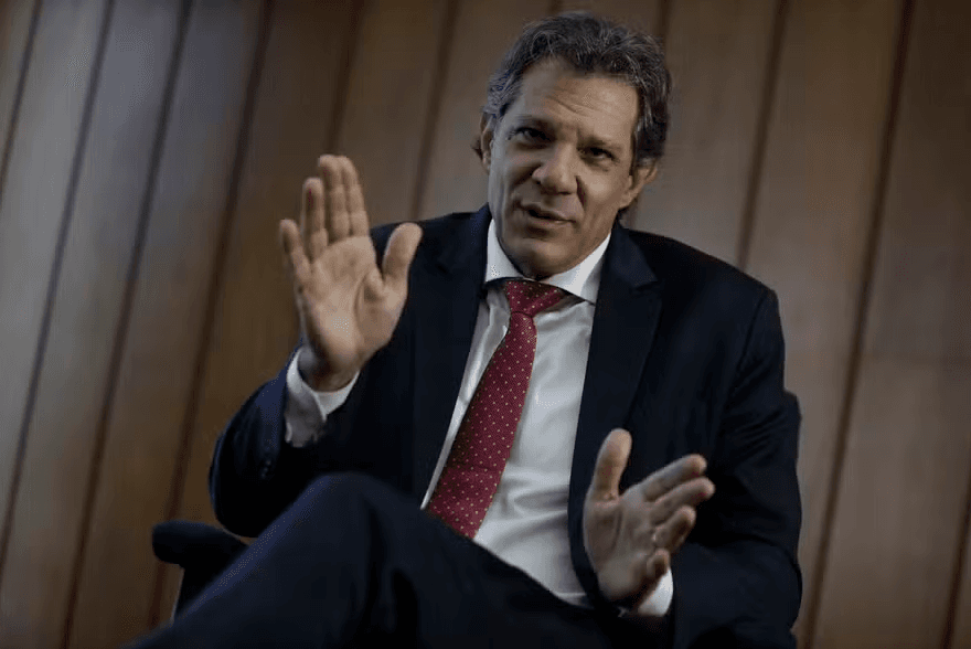 Devolução de descontos do INSS deve ser de no máximo R$ 2 bi, estima Haddad