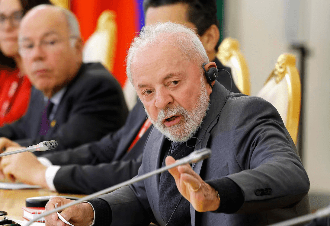 Lula atende Zelenski e pede a Putin para estender cessar-fogo de 3 para 30 dias