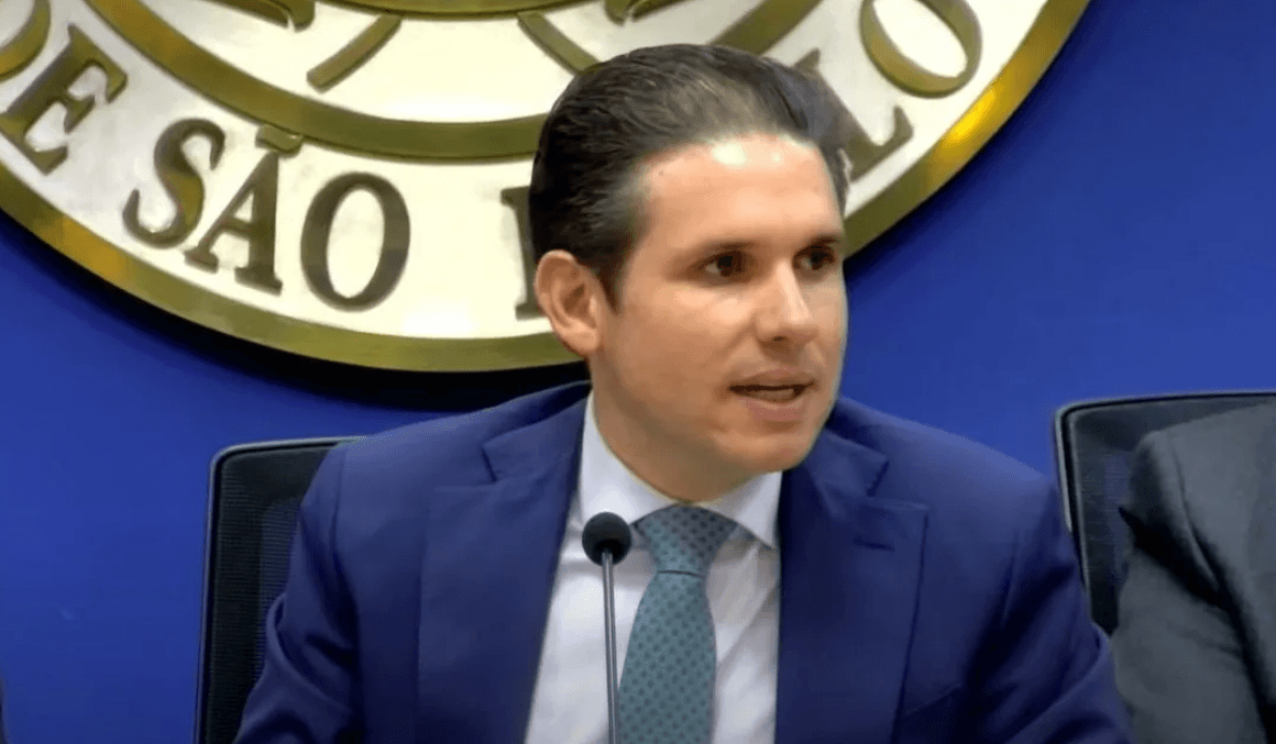 Governistas veem jogo político de Hugo em reação ao STF