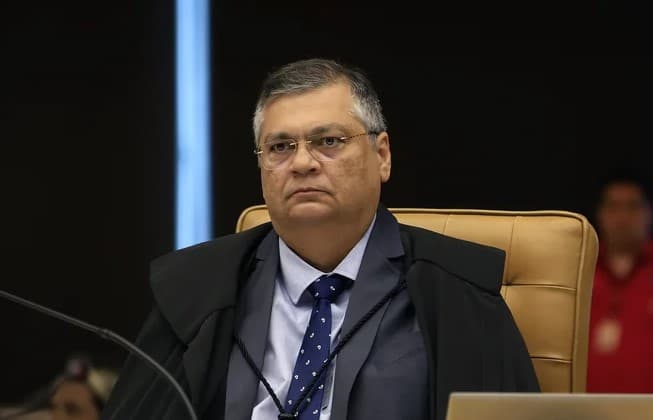 Dino dá 5 dias para ministra de Lula explicar liberação de dados sobre emendas parlamentares