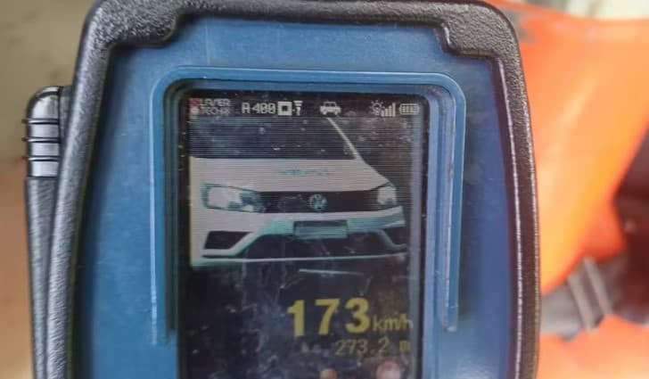 Carro é flagrado a 173 km/h em trecho da BR-101 no RN onde o limite é 110 km/h