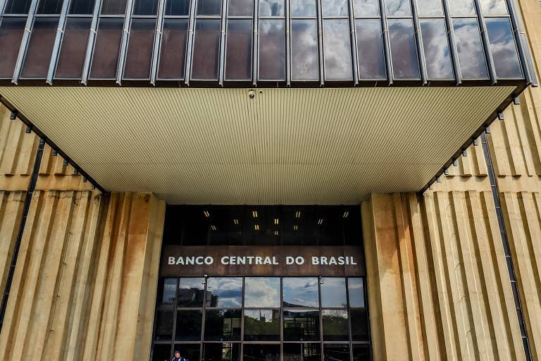 Estímulos do governo atrasam efeito da Selic na atividade econômica, dizem economistas