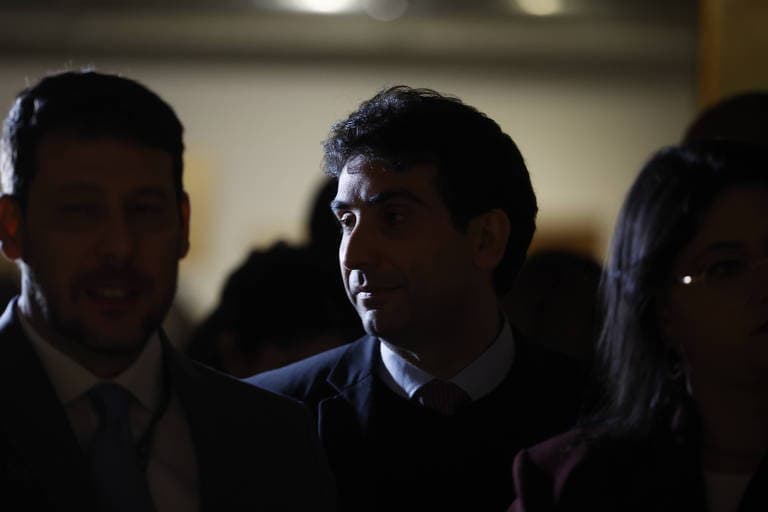 Após nova alta, Selic só deve começar a cair em 2026, dizem analistas