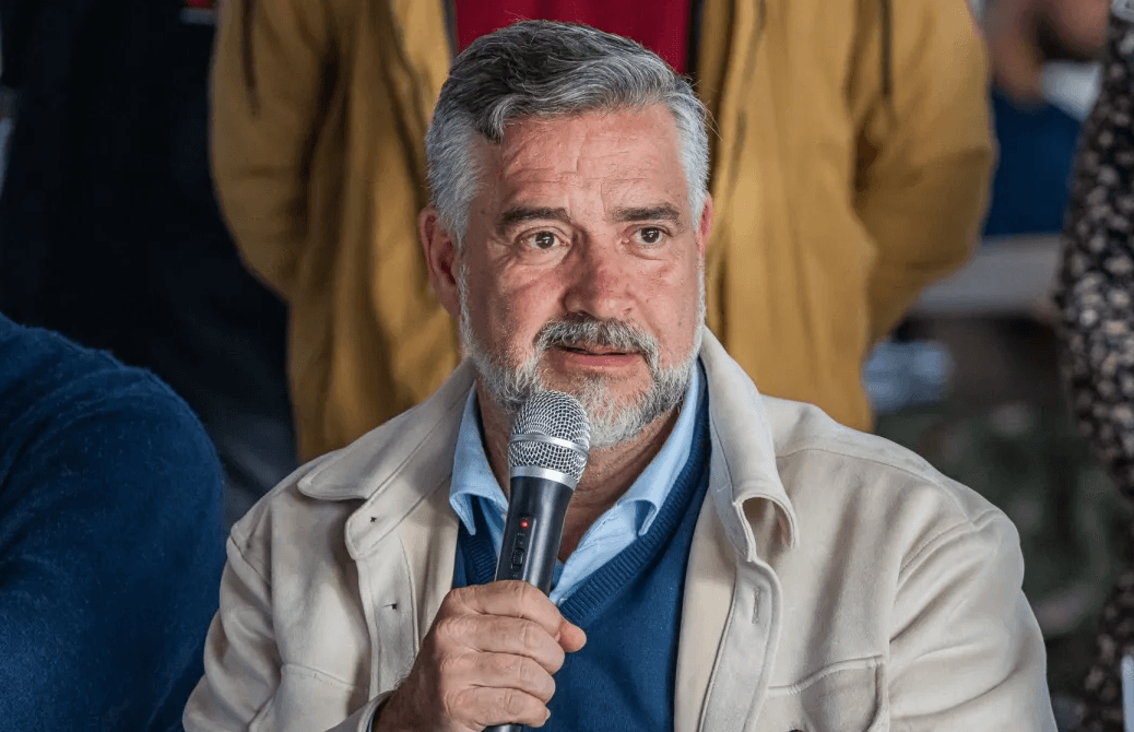 Ex-ministro Paulo Pimenta é primeira escolha do PT para CPMI do INSS