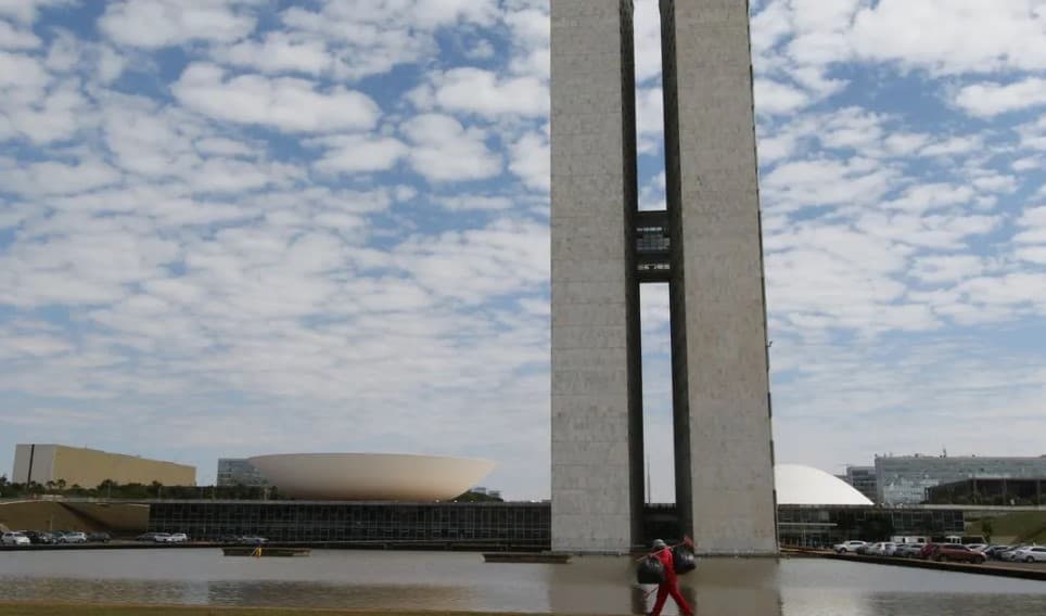 52,4% defendem reforma administrativa nos Três Poderes, diz Atlas