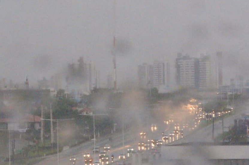 Chuva em Natal: Veja quais ruas e avenidas motoristas devem evitar na capital potiguar