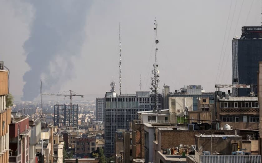Israel diz que atingiu ministério e centro de pesquisa de armas nucleares no Irã