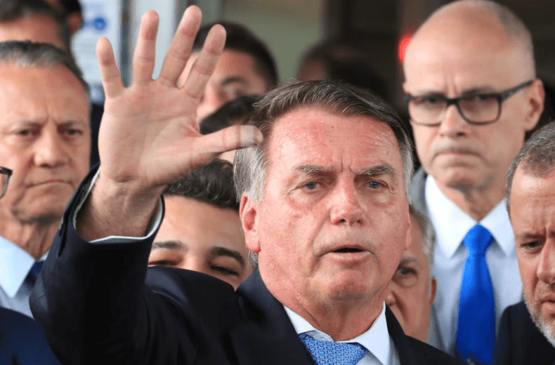 ‘Ninguém tem dúvida que o alvo sou eu’, diz Bolsonaro sobre STF ao chamar apoiadores à Paulista