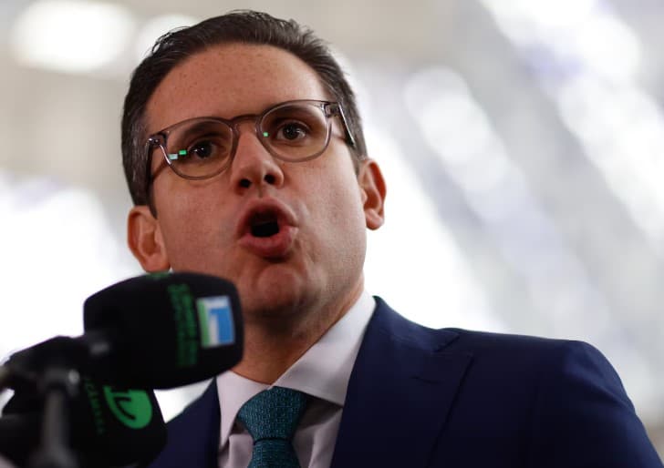 IOF: Congresso não tem compromisso de aprovar medidas de arrecadação sugeridas pelo governo, diz Motta