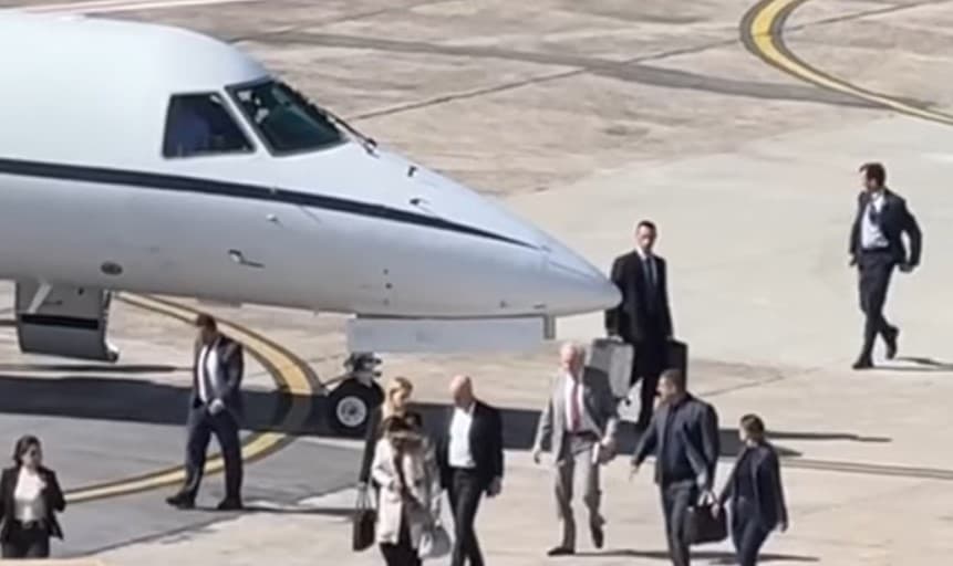 FOTOS: Janja, Moraes e Lewandowski viajam juntos a SP em voo da FAB