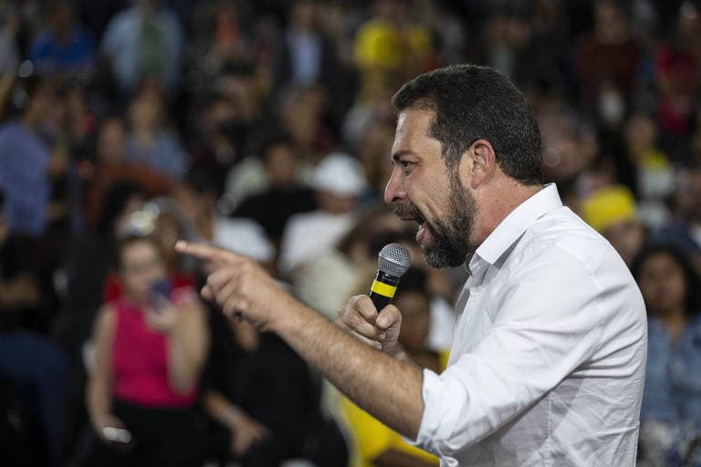 Cotado para ministério de Lula, Boulos ataca centrão nas redes com mote ‘ricos contra pobres'