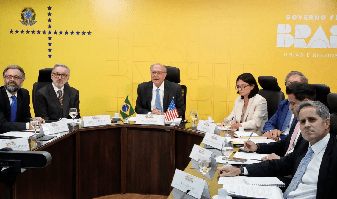 Arsenal de retaliações brasileiras inclui patentes e tributação de multinacionais