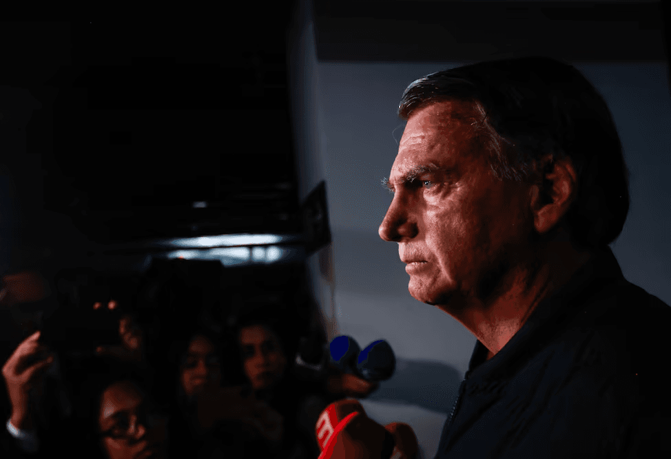 Restrições de Moraes dificultam até ida de Bolsonaro a hospitais