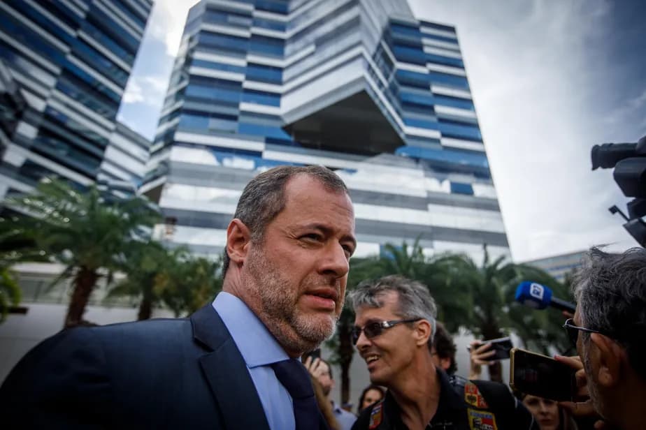 Moraes nega pedido de advogado de Bolsonaro para ser dispensado de depoimento