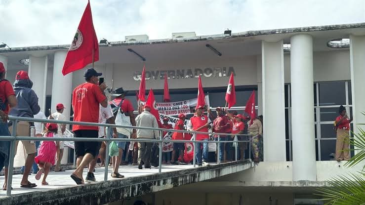 MST solta nota e diz que agressão a motoqueiro foi em legítima defesa e diz que imprensa e bolsonaristas querem tumultuar