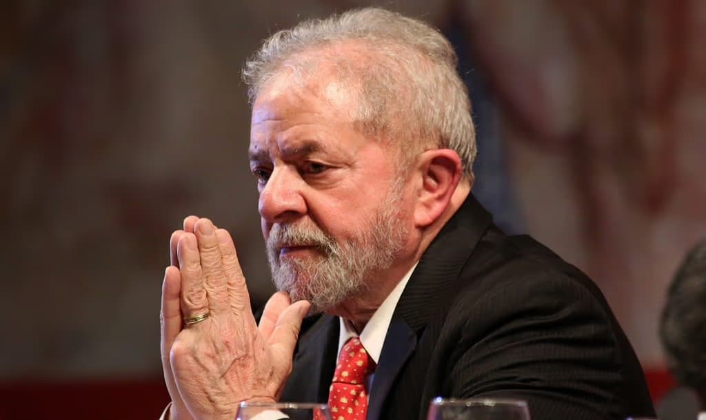 Lula convoca reunião emergencial após tarifaço de Trump