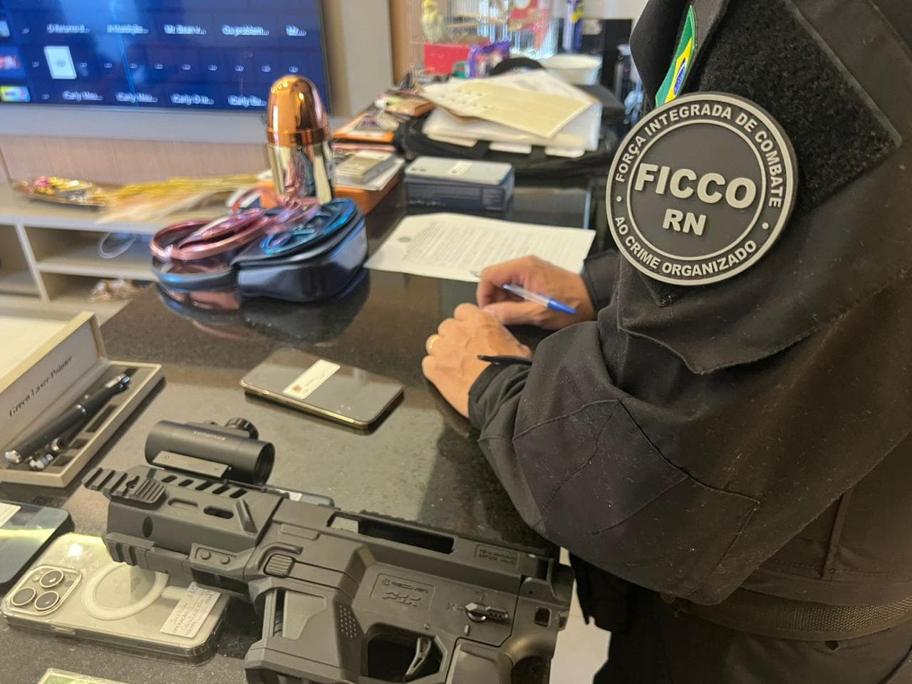 Operação da PF em Extremoz teve como alvo organização criminosa do RS envolvida em comércio ilegal de armas de fogo